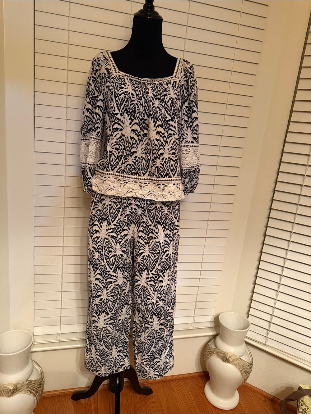 Panama Jack Black and‎ White Printed Long Sleeve Matching Set Size Medium